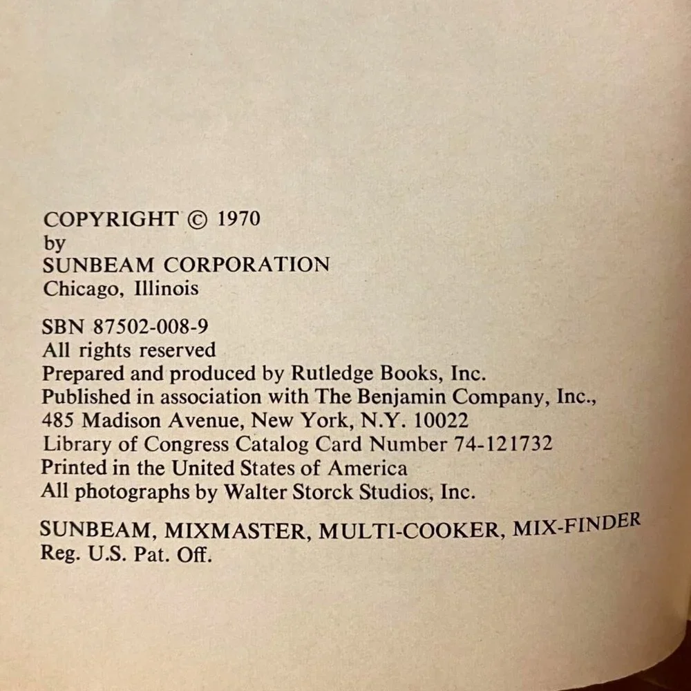 Vintage 70s Sunbeam Portable Electric‎ Cookery Book Multi Cooker Frypan Recipes
